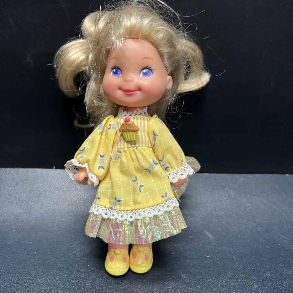 Vintage Cherry Merry Muffin BANANCY Doll, Mattel Inc 1988